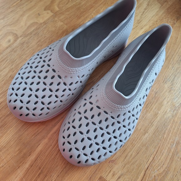 Skechers Shoes - Skechers Jender Ballet Water Shoes Womens 6 Gray Pink Beachy Coastal Vacation